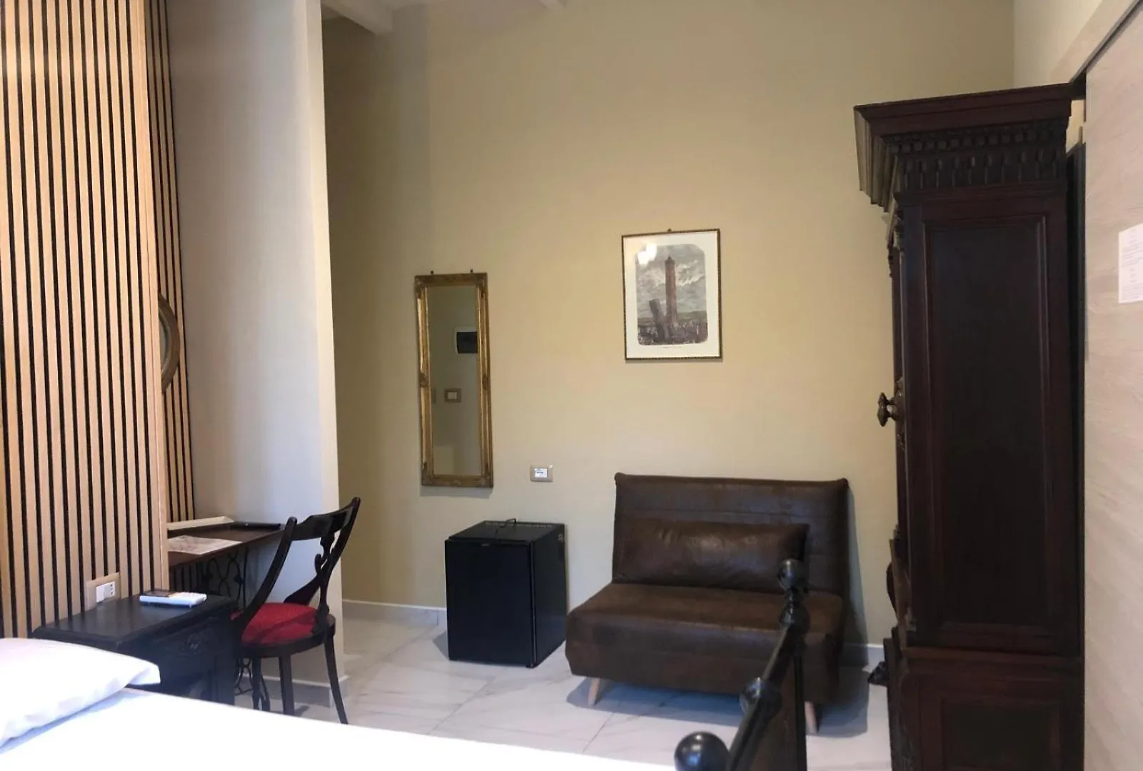Gli Alloggi De Il Piccolo Borgo Castel Maggiore 0*,  Itália